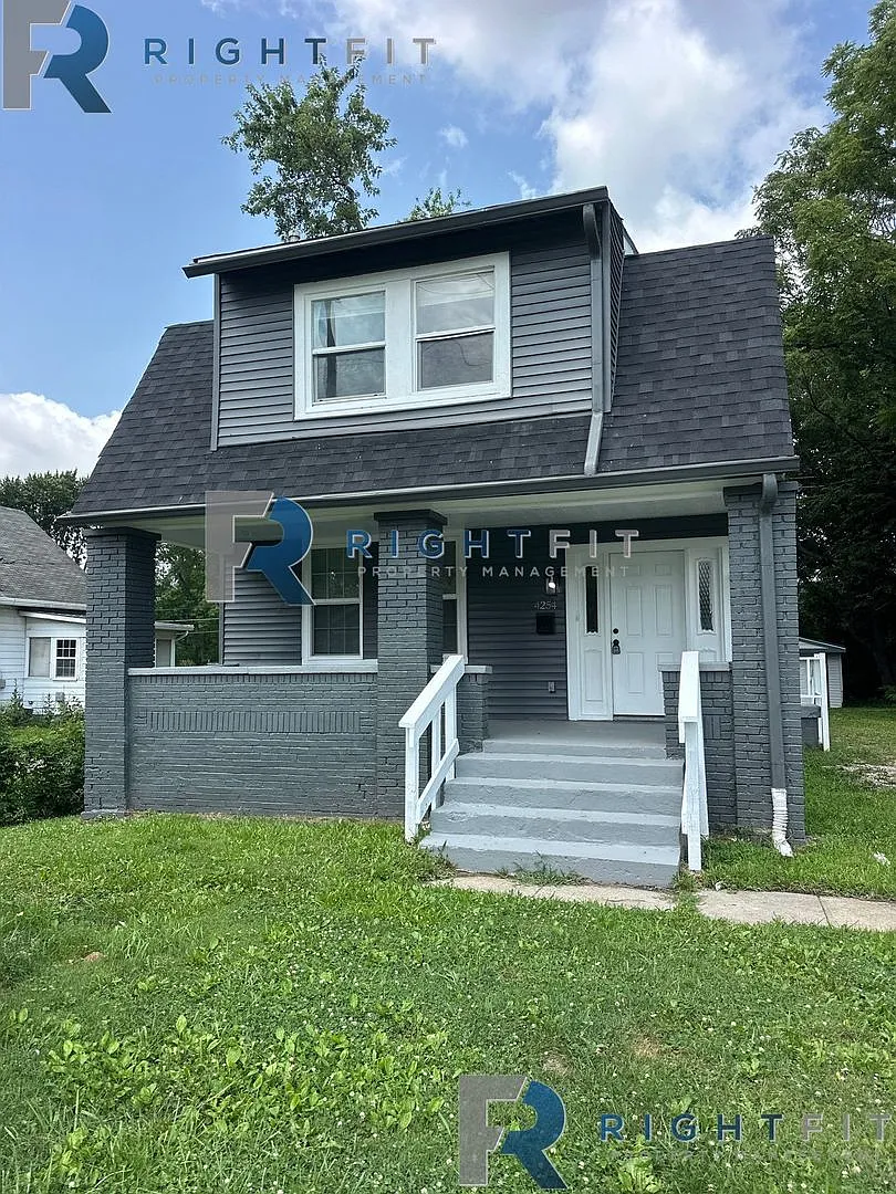 Newly Renovated Spacious Home in Indy! — Photo 1