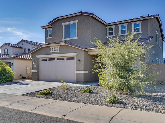 3rd image of 42196 W Cheyenne Dr