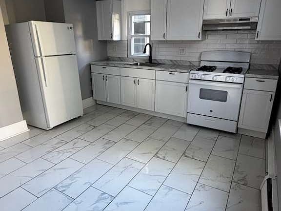 2nd image of 534 Howard Ave Floor 1
