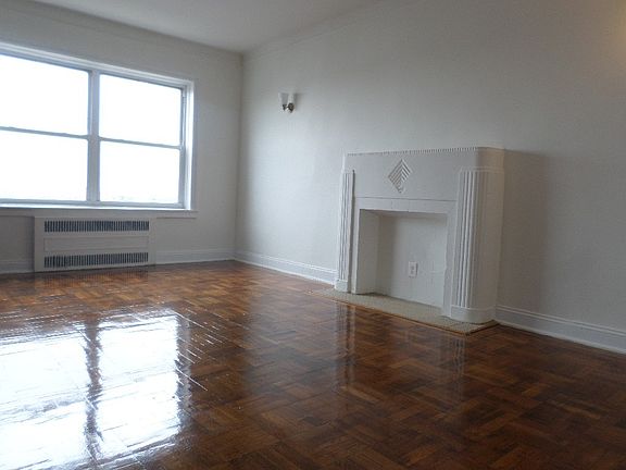 2nd image of 12220 Ocean Promenade APT 5G