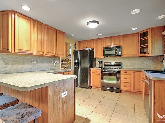 4th image of 135 Jeffery Ln