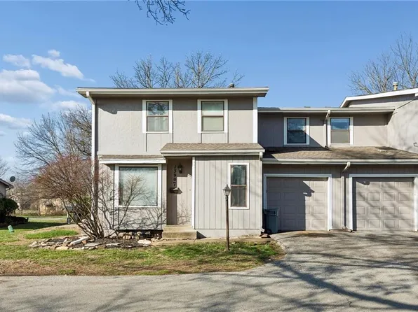 13907 Falkirk Cir, Grandview, MO 64030