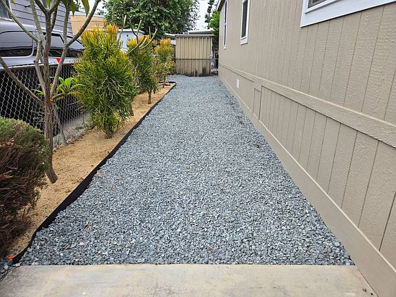 3rd image of 2300 S Sultana Ave Space 269