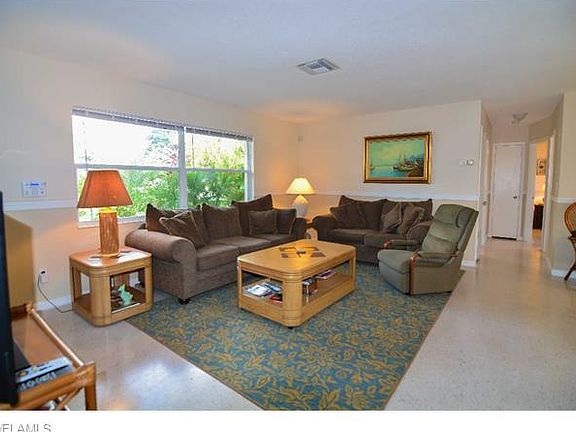 5th image of 119 W Lake Dr