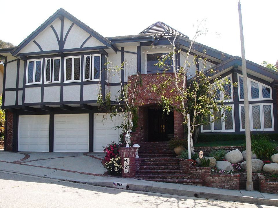 1st image of 6121 Paseo La Vis