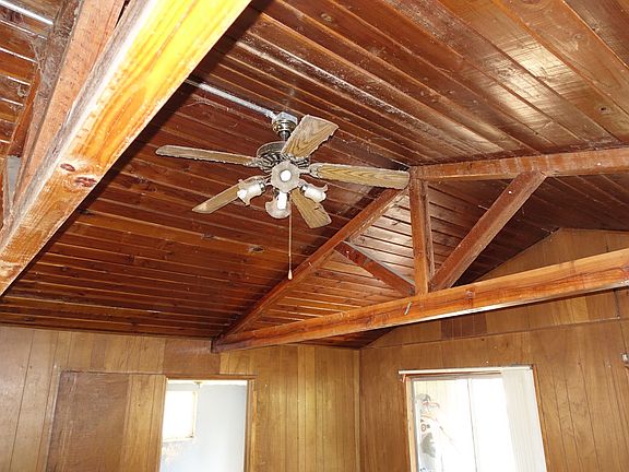 4th image of 16830 Bay Ct SE