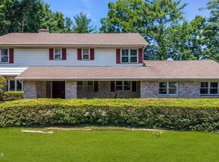 343 River Rd, Fair Haven, NJ 07704