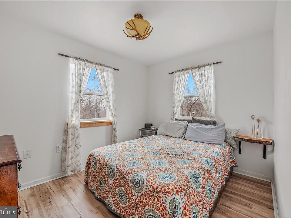 16th image of this home