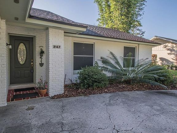 2nd image of 247 Cambridge Dr