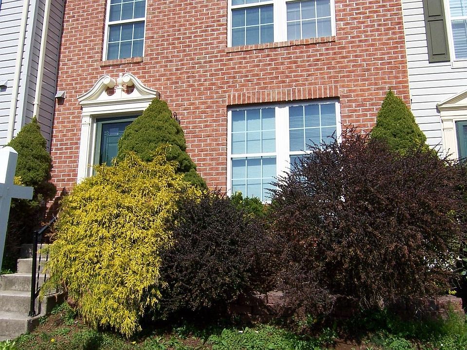 1st image of 913 Felicia Ct