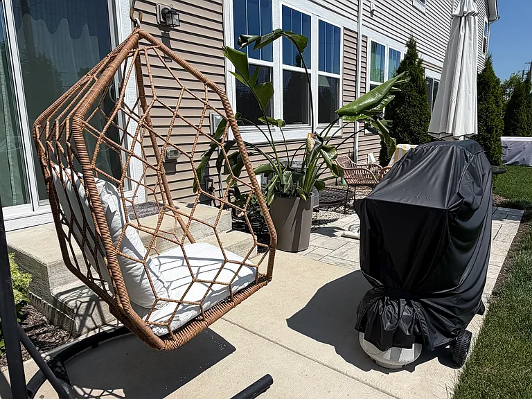 2621 Martini St — Photo 16