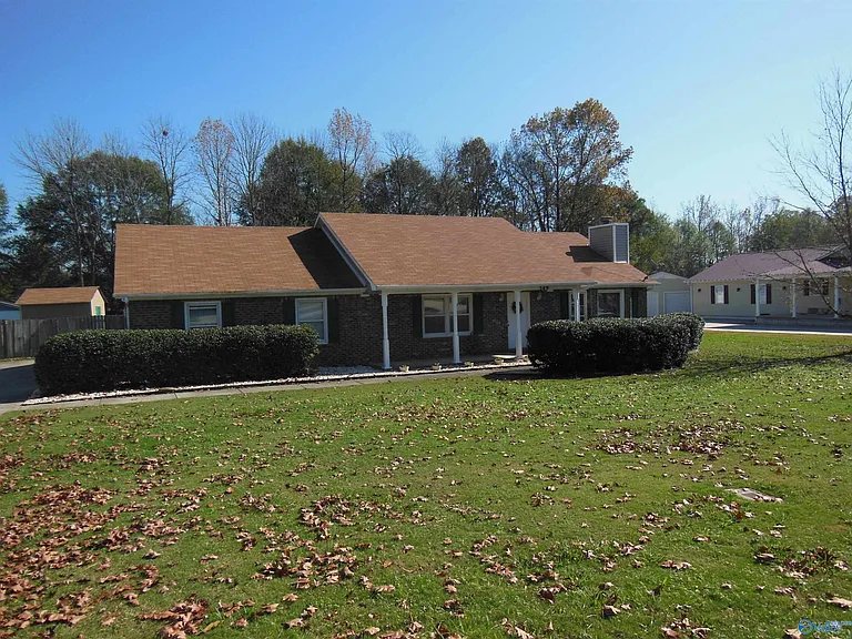 549 Wade Rd SE — Photo 26