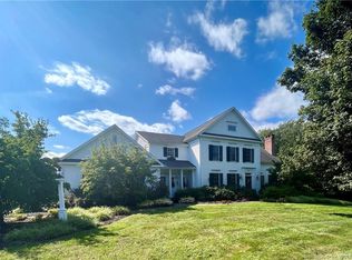 389 Southeast Rd, New Hartford, CT 06057