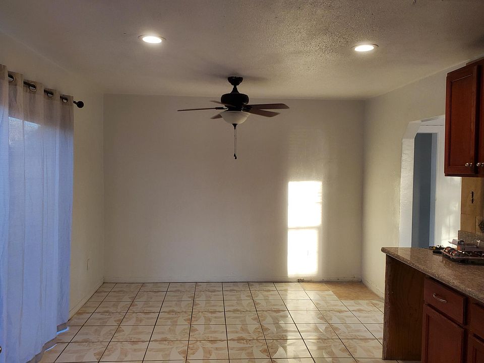 1st image of 25020 E 7th St
