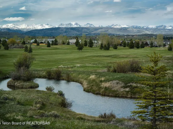 26 Birdie Ln, Pinedale, WY 82941