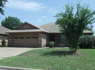 1881 Kings Canyon Cir, Fort Worth, TX 76134
