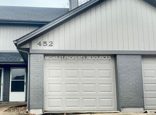 452 NE Churchill St, Lees Summit, MO 64086