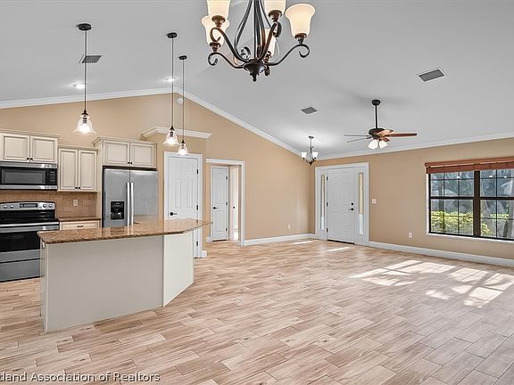3rd image of 4423 Medina Way