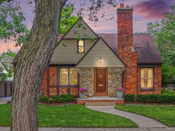 4098 Wakefield Rd, Berkley, MI 48072