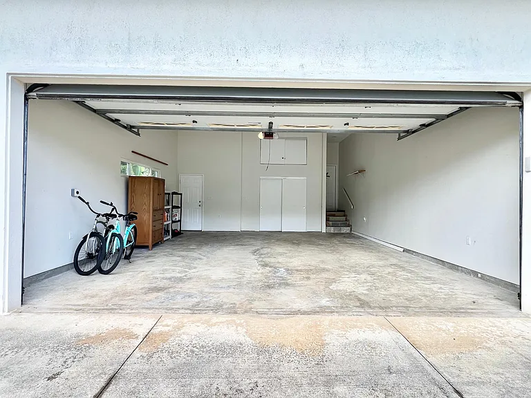 684 Iana St — Photo 25