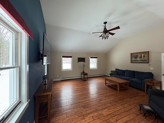 4th image of 262 Dwyers Camp Road