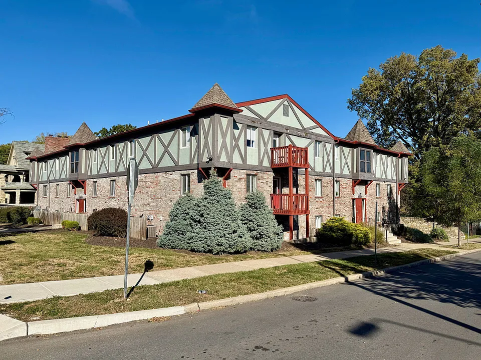 Harlow House