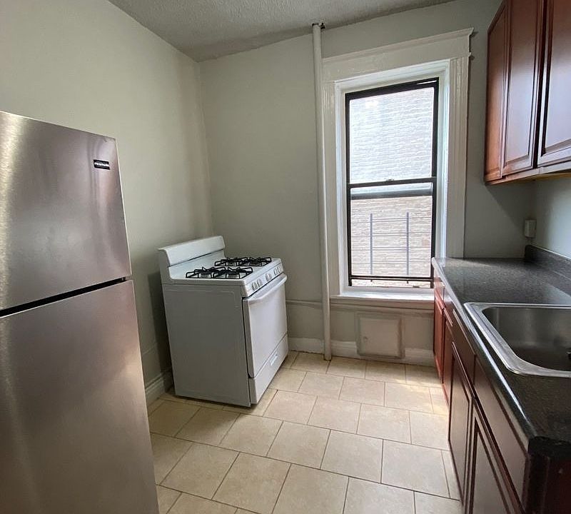 1st image of 1150 President St APT C4