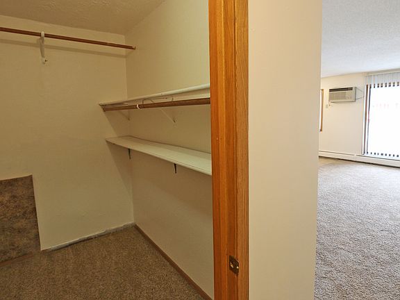 3rd image of 410 Van Dyke St #410-314