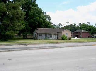 7243 Ley Rd, Houston, TX 77028