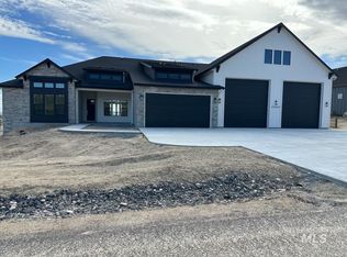 27447 Iron Horse Dr, Caldwell, ID 83607