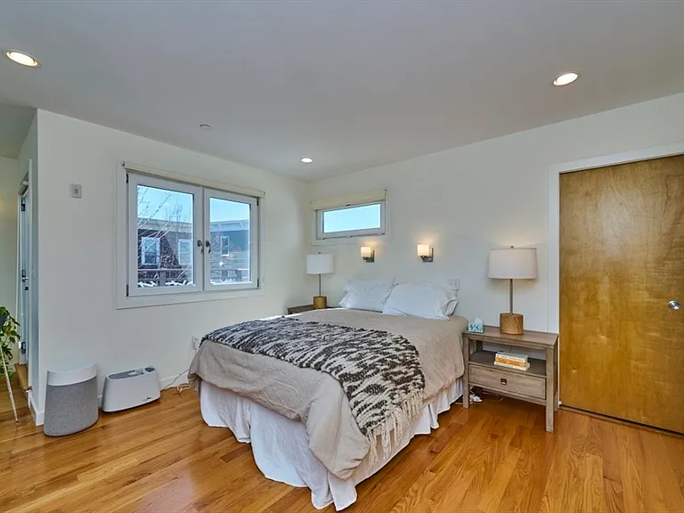 17 Clary St #1 — Photo 9