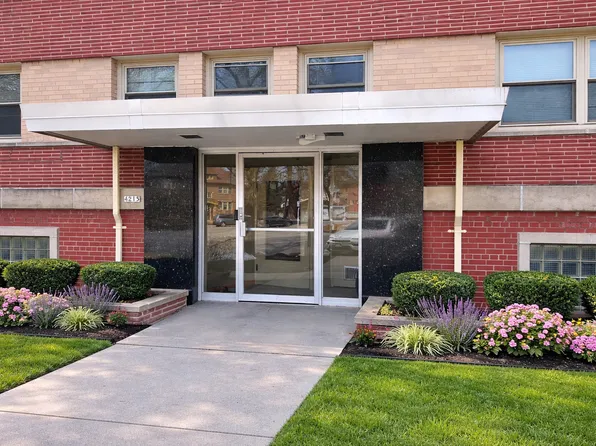 W Martin Drive, 4215 W Martin Dr APT 10, Milwaukee, WI 53208