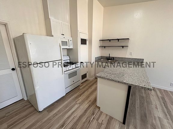2nd image of 1944 E Fedora Ave #1944