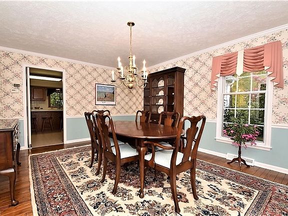 5th image of 6858 Bramblewood Ln