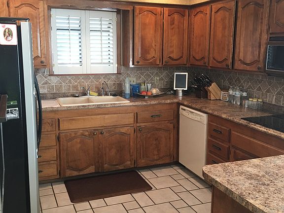 5th image of 132 Quince St