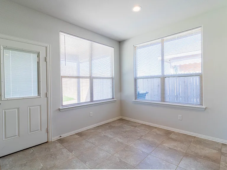 1312 Santa Clara Dr — Photo 9
