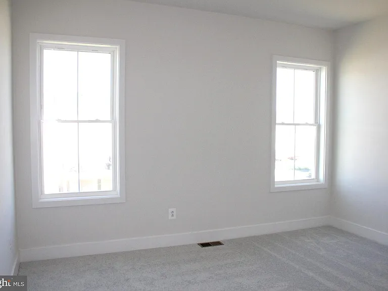 139 Heyford Dr — Photo 11