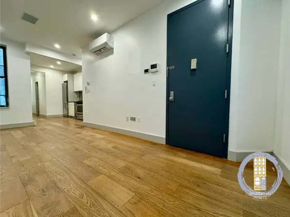 481 Chauncey Street image 2 of 28