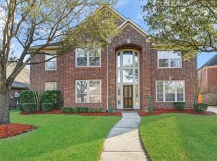11303 Enclave Lake Ln, Pearland, TX 77584