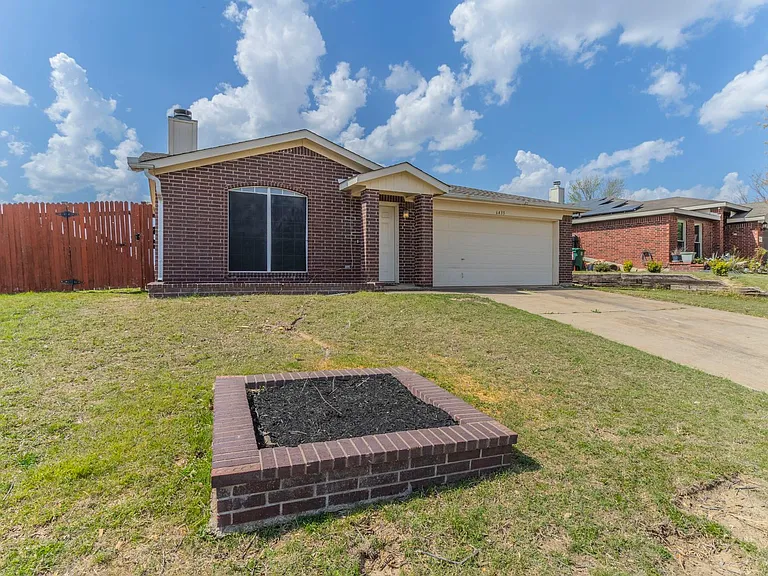 6433 Riverwater Trl — Photo 13