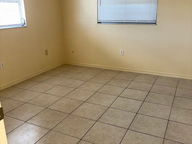 27132 Ann Arbor Ave #B — Photo 19
