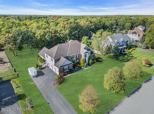 10 Meadow Run Court, Jackson, NJ 08527