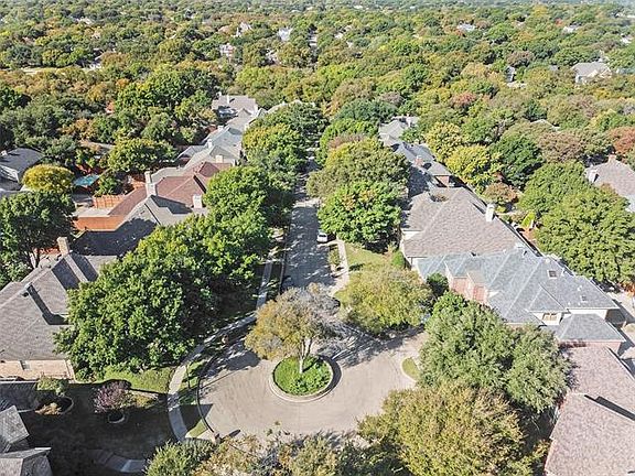 4th image of 201 Long Canyon Ct