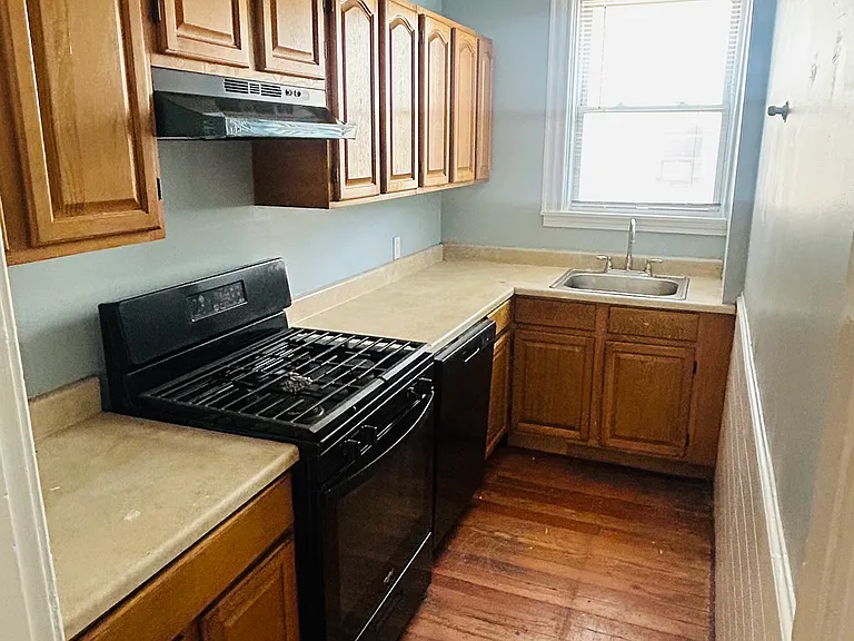 11 Spruce St #2A — Photo 4