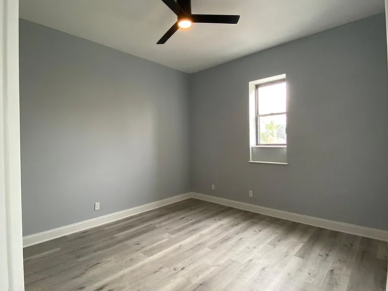 2245 S Grand Blvd #B — Photo 17