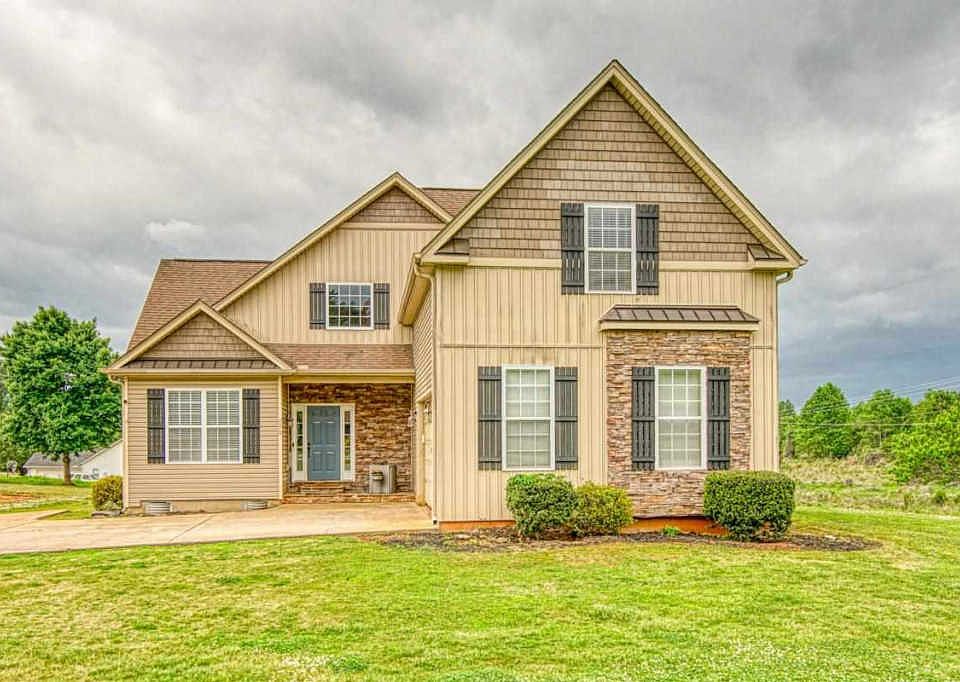 1st image of 170 Plantation Dr