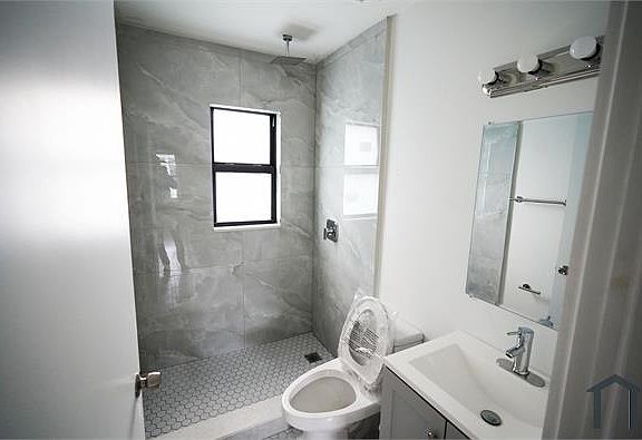 5th image of 1971 NW 2nd Ct APT 2