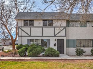 566 Greenbriar Townhouse Way, Las Vegas, NV 89121