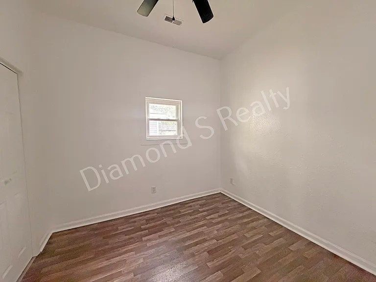 856 S Nettleton Ave — Photo 17