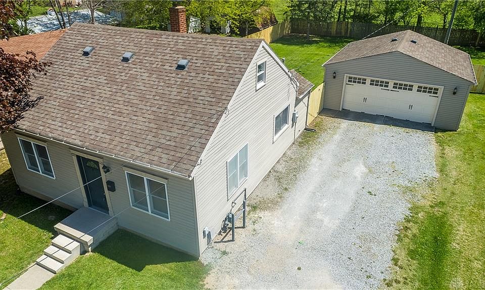 1st image of 303 Linden Ave